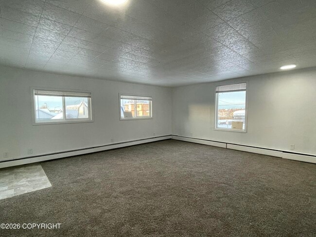 Building Photo - 237 Denali St