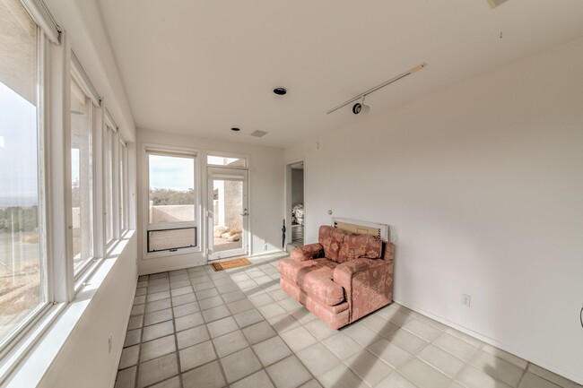 Building Photo - SANDIA HEIGHTS EXECUTIVE RENTAL 2+Story 3B...
