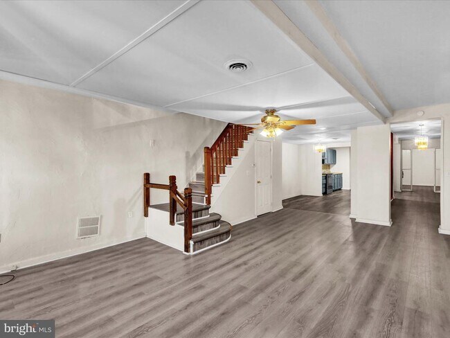 Building Photo - 448 Penn Ave