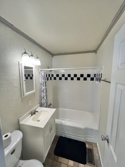 Bathroom - 407 N Cedar St