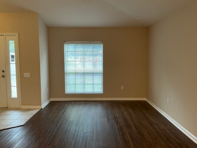 Building Photo - 5243 Algerine Pl