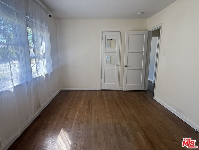 Building Photo - 11527 Albers St