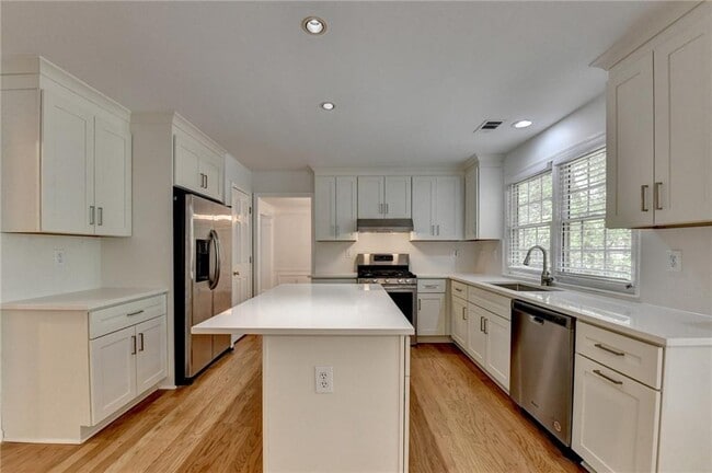 Building Photo - 6535 Ganton Dr