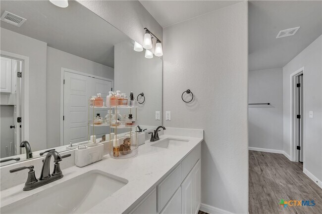 Building Photo - 7611 Iridium Dr