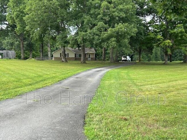 Building Photo - 173 Carroll Hollow Rd