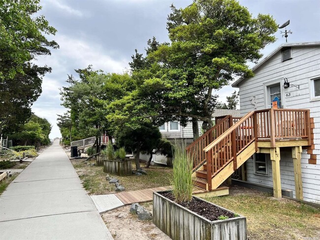 Building Photo - 63 Bungalow Walk