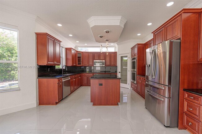 Building Photo - 15699 SW 54th Ct