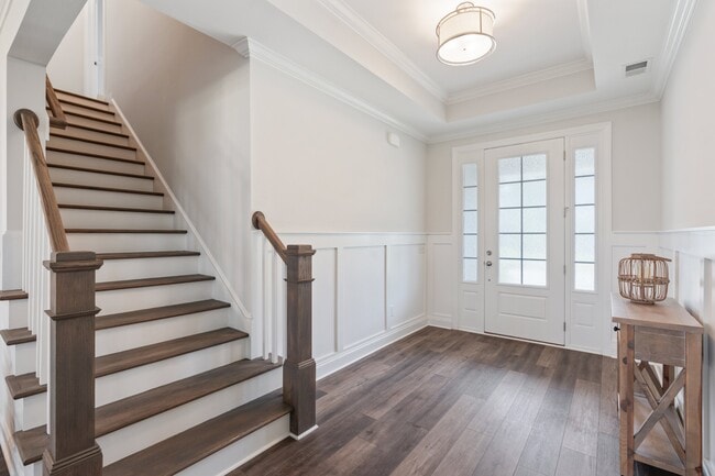 Building Photo - 5166 Cloverland Way