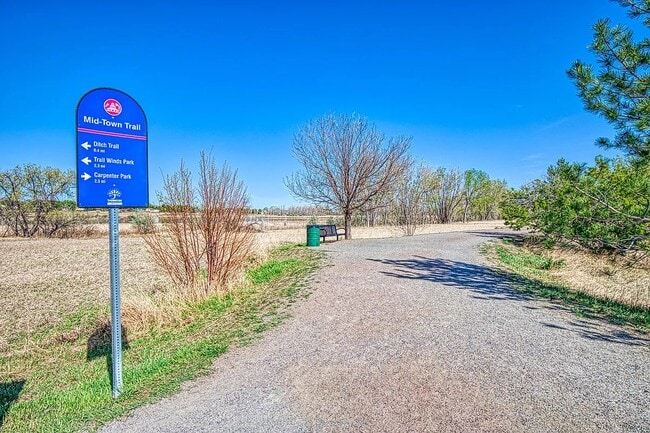 Building Photo - 2567 E 124th Pl