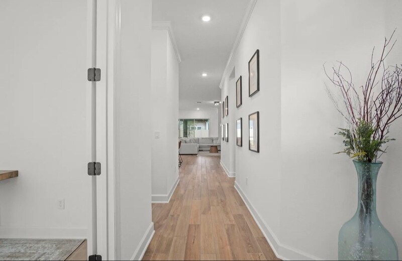 Building Photo - 11325 Hillsong Ct