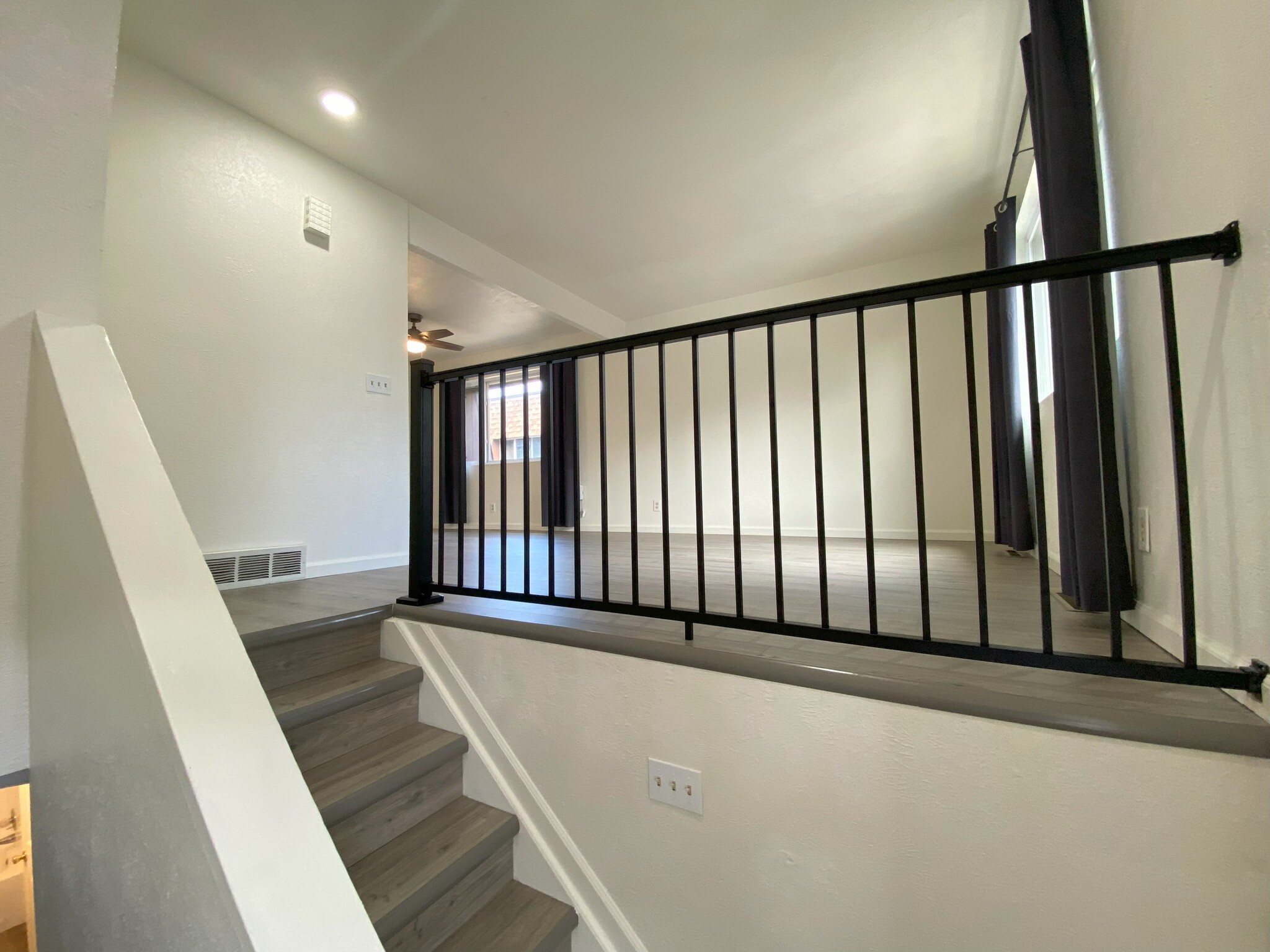 Building Photo - 419 Bimson Ave