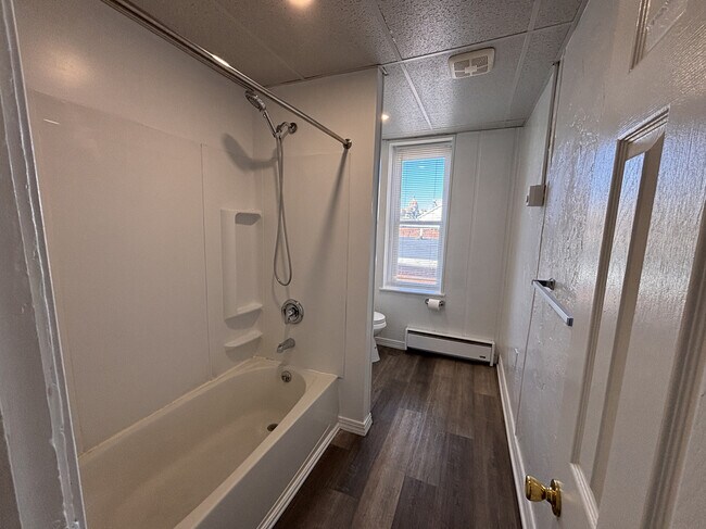 Building Photo - 208 S Duke St