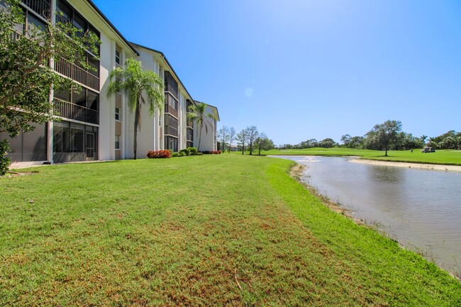 Building Photo - ** 2/2 CHARMING FURNISHED CONDO AT THE ISL...