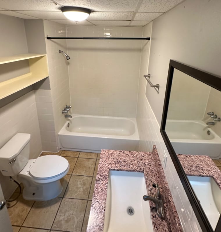 Building Photo - 1644 FM 1696