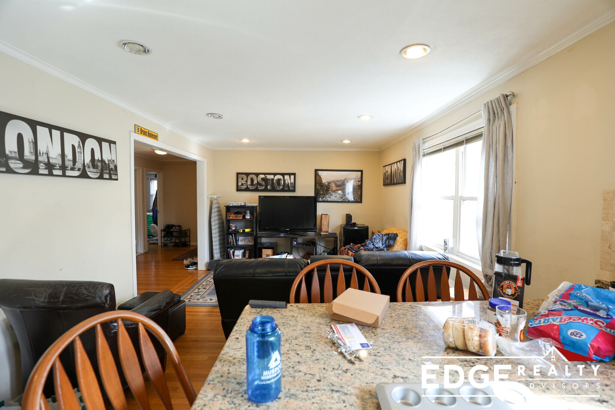 Building Photo - 20 Cummings Rd