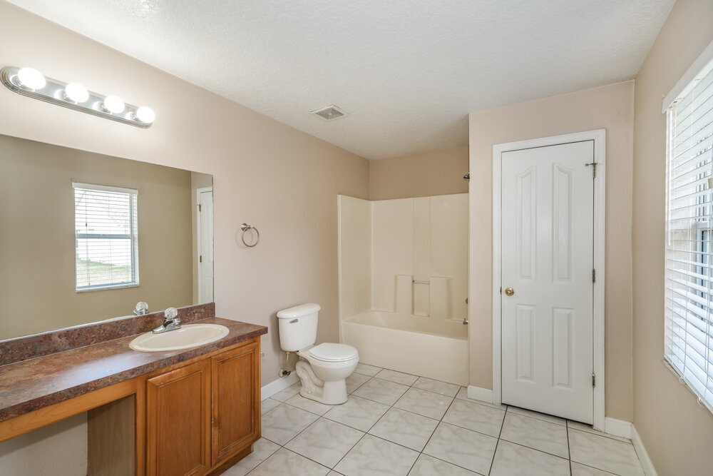 Building Photo - 32121 Northridge Dr