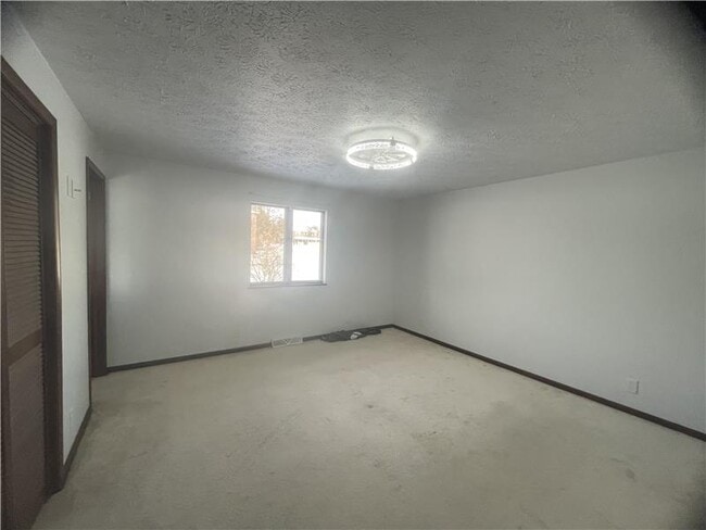 Building Photo - 820 Colliers Way