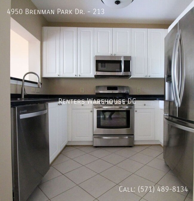 Building Photo - 4950 Brenman Park Dr