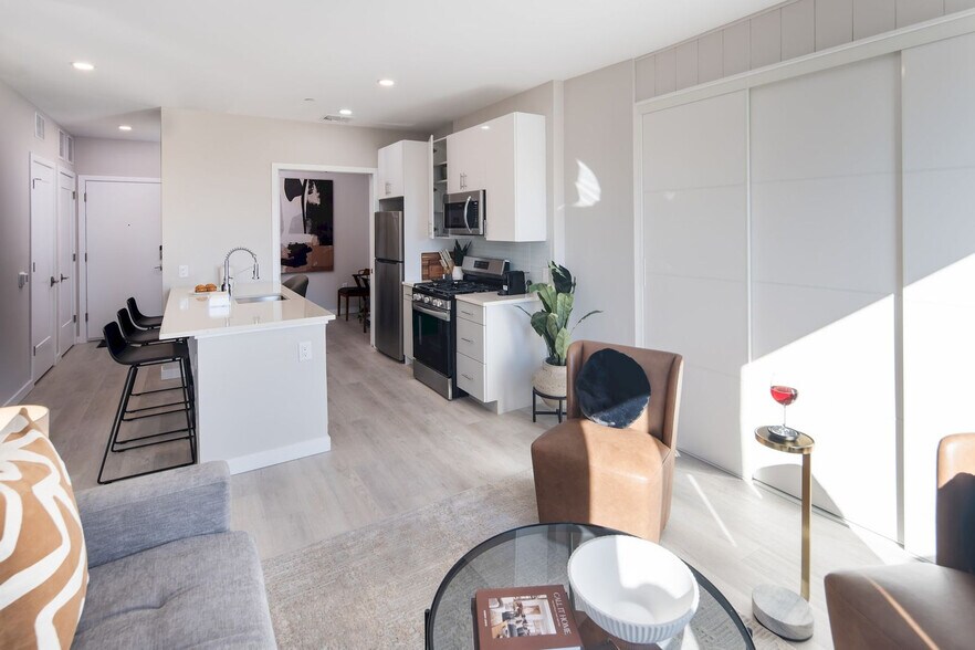 Building Photo - 188 Lafayette St