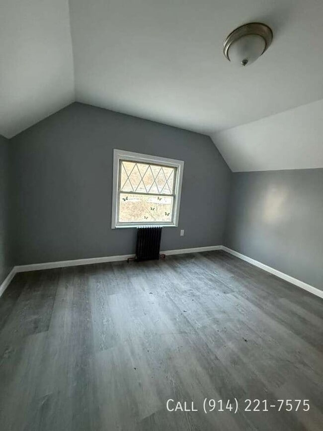 Building Photo - 76 Bruce Ave