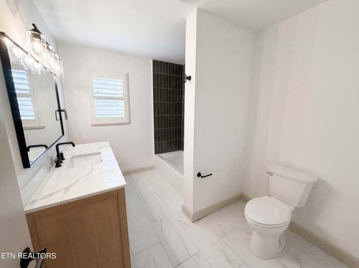 Building Photo - 8717 Kildare Dr NW