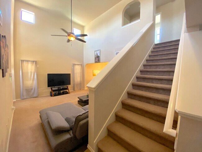 Building Photo - Northeast El Paso 4Bed w/Refrig A/C