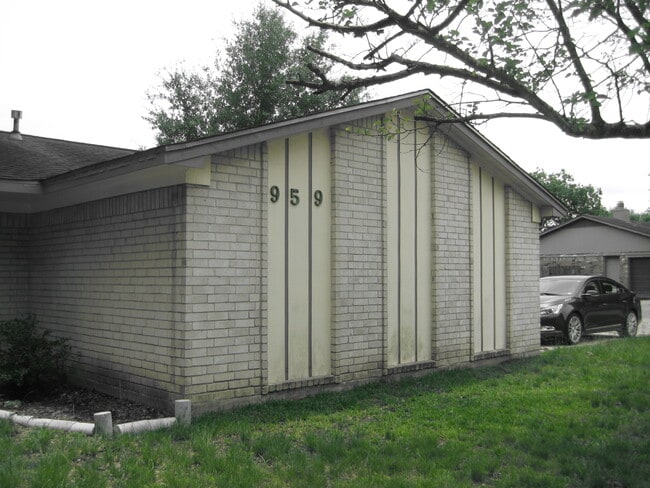 Street view - 959 W Nelda Rd