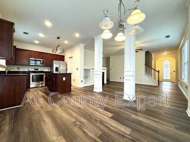 Building Photo - 969 Pierce Ivy Ct NE