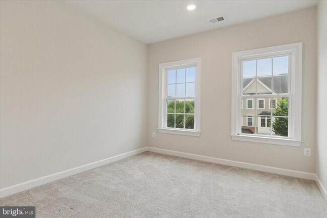 Building Photo - 409 Atwater Dr