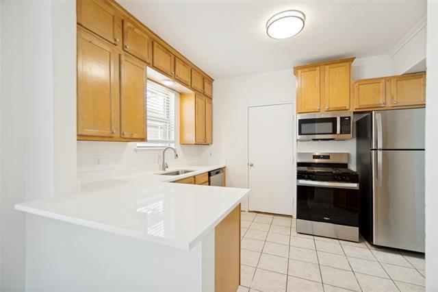 Building Photo - 6025 Llano Ave