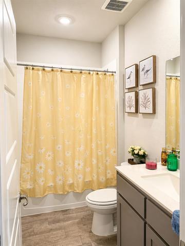 Building Photo - 1505 Hulen Park Trl