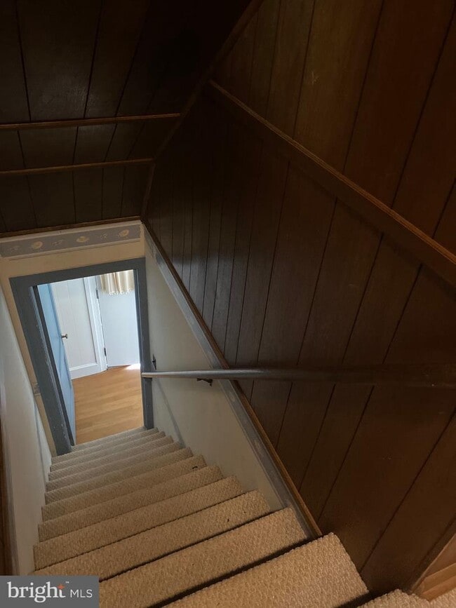 Building Photo - 1009 Tyler Ave