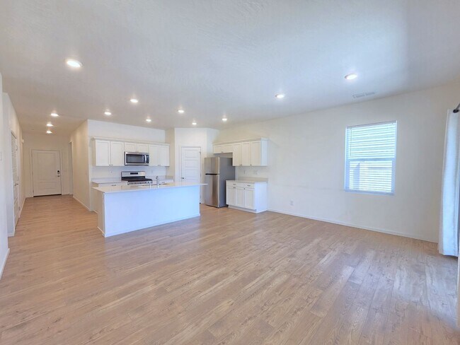 Building Photo - 5711 W Georgetown Ln