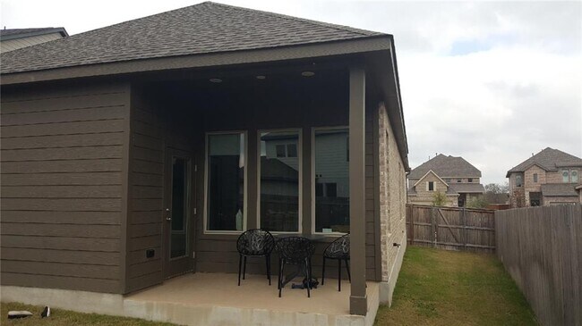 Building Photo - 212 Freeman Loop