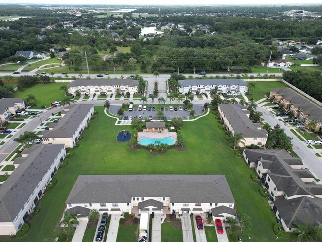Building Photo - 2381 Seven Oaks Dr