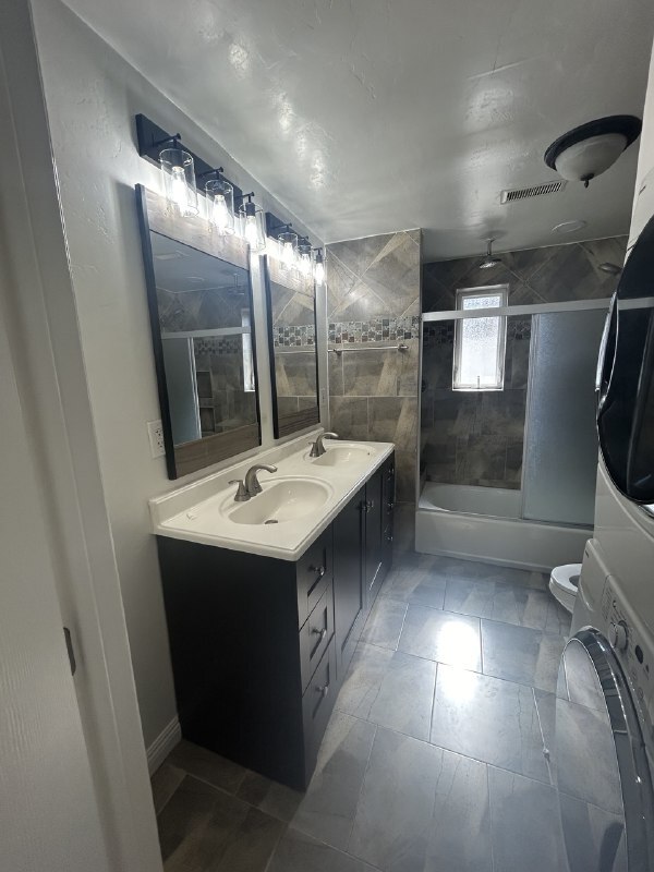 Building Photo - 1317 Marline Ave