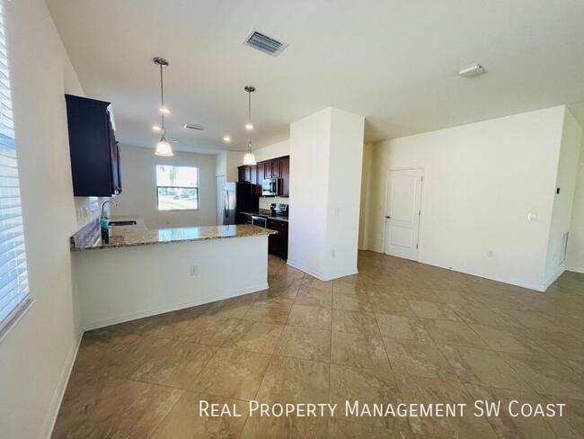 Building Photo - 14306 Vindel Cir