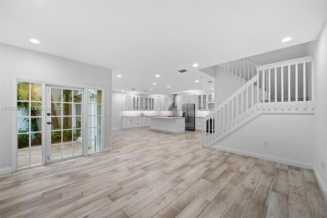 Building Photo - 1240 Weeping Willow Way