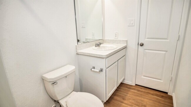 Building Photo - 132 Pine Bend Ct