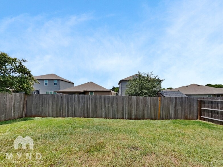 Building Photo - 9437 Apple Ridge Ln