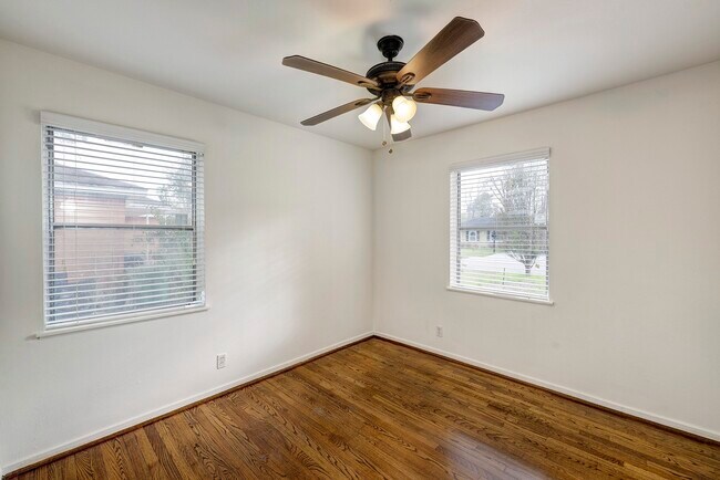 Building Photo - 4722 Carleen Rd