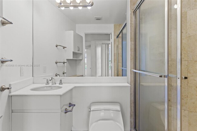 Building Photo - 703 Crandon Blvd