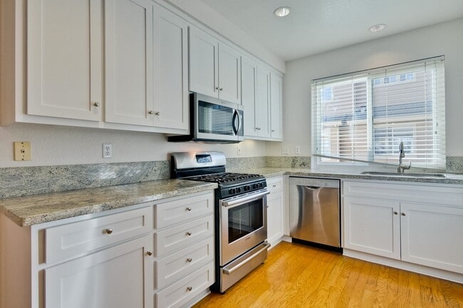 Building Photo - 4616 Hampton Falls Pl