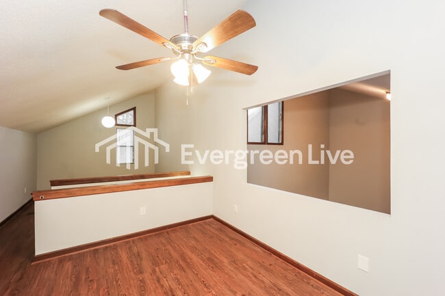 Building Photo - 2624 New Haven Dr