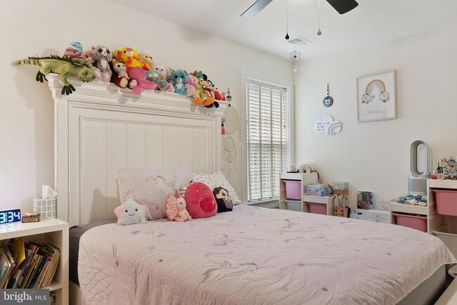 Building Photo - 937 Marzoff Rd