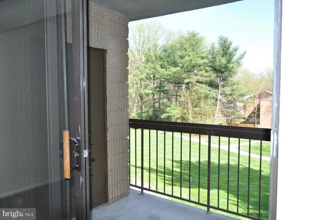 Building Photo - 6091 Majors Ln