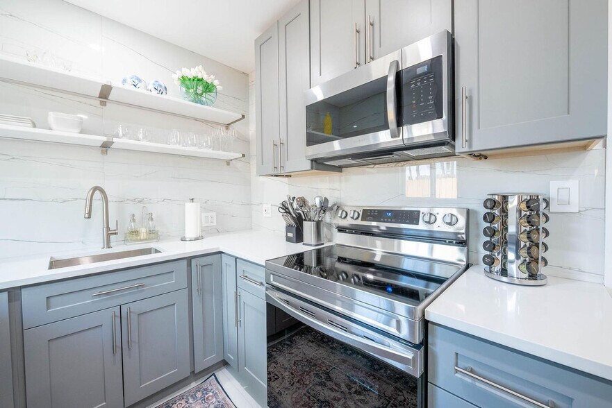 Building Photo - 44 N Federal Hwy