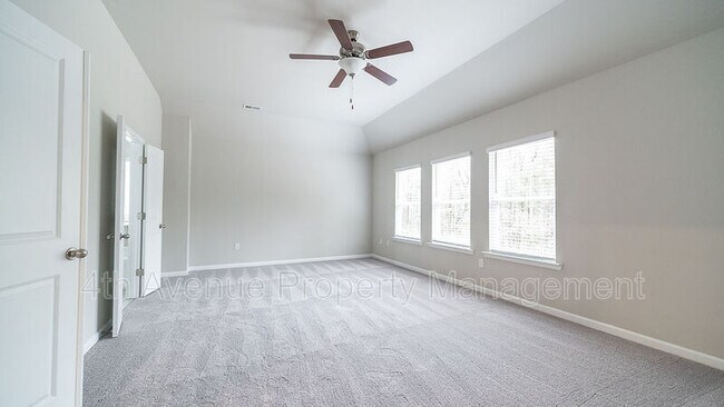Building Photo - 209 Paxton LN
