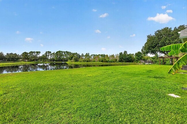 Building Photo - 10725 Banfield Dr