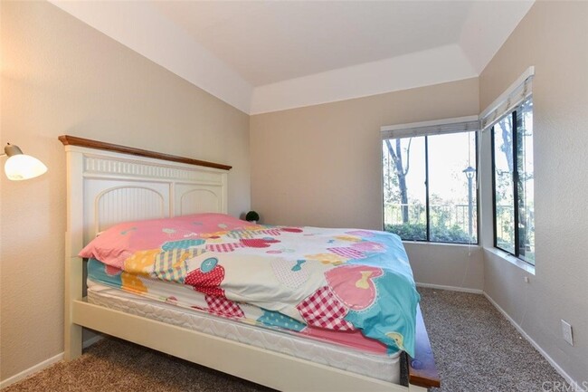 Building Photo - 22757 Lakeway Dr